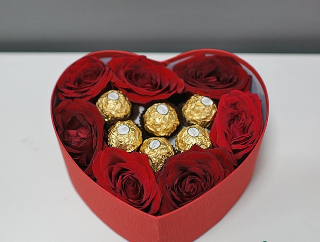 Heart-shaped Box with Red Roses and Ferrero Rocher №3 photo